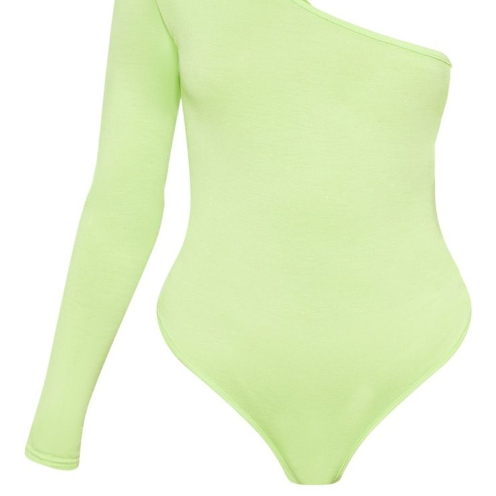 PrettyLitteThing One Shoulder Bodysuit - Picture 4 of 7